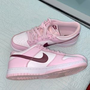 Nike dunk low pink foam